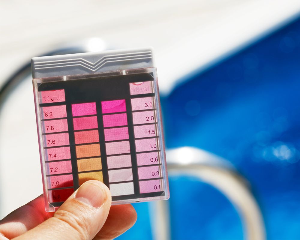 Consigli per la manutenzione delle piscine in legno