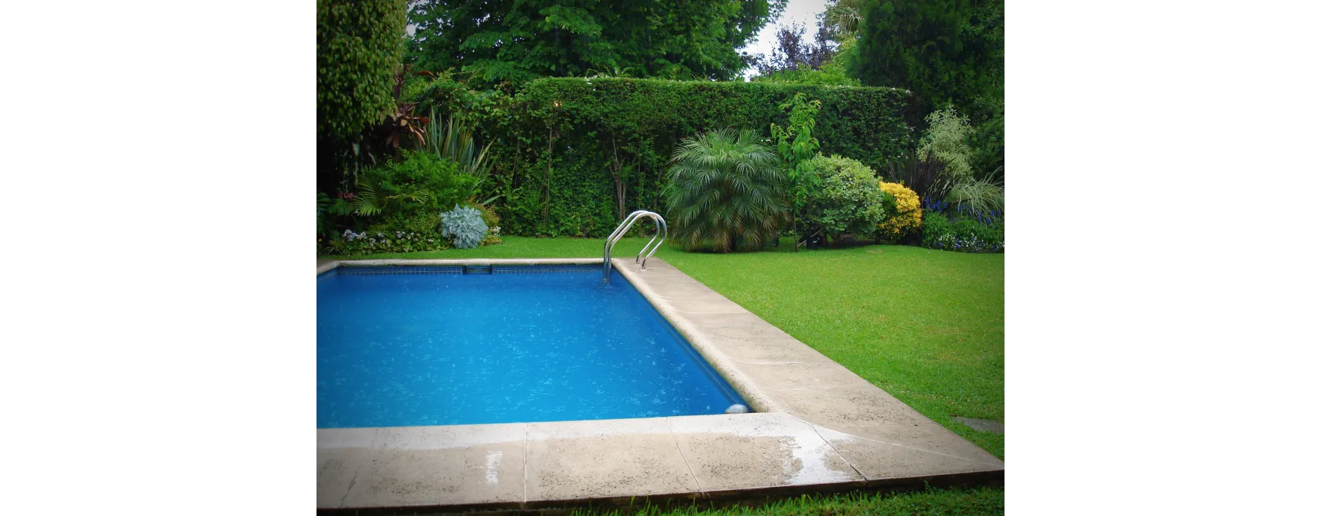 Accesorios imprescindibles para una piscina Accesorios imprescindibles para una piscina