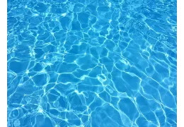 Come risparmiare sulla manutenzione della tua piscina